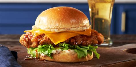 We tried it at hattie b's, bolton's, and prince's chicken, then honed our own recipe to help you create it at. Nashville Hot Chicken Sandwich Recipe | Sargento® Foods ...