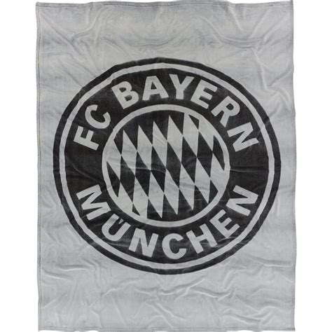 Februar 1948 durch zusammenschluss der beiden fußballvereine kölner bc 01 und spvgg sülz 07 gegründet. FC Bayern Kuscheldecke FC Bayern Logo, Altersempfehlung ...
