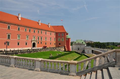 Ogrody Zamku Królewskiego w Warszawie już otwarte Wakacje dla każdego