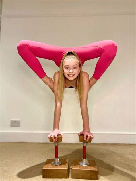 Teen Contortionist Loves To Do Her Homework In Incredible Positions