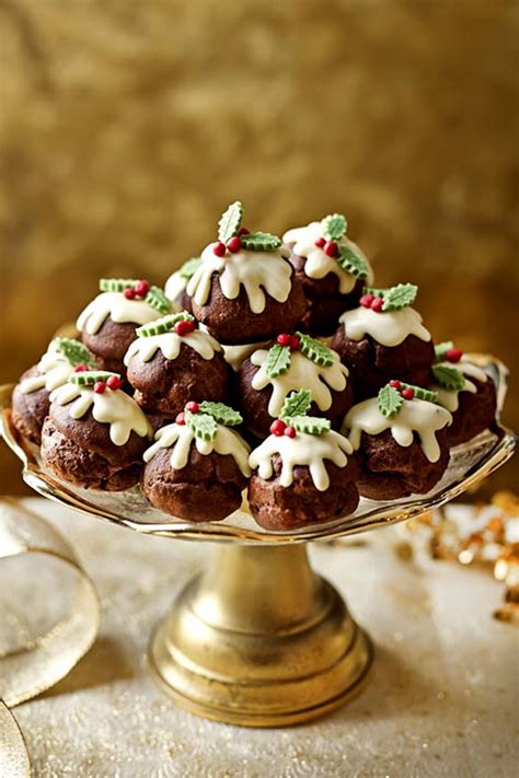 These christmas dessert recipes are what you need for a blissful celebration. Unbelivably good chocolate Christmas desserts! - Woman's own