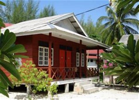 When you stay at new cocohut chalet in perhentian island, you'll be on the beach and close to perhentian beach and long beach. Fauna Beach Chalet in Kuala Terengganu, Malaysia - Lets ...