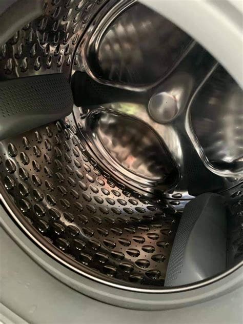 Kenapalah bila basuh baju dah tak wangi macam dulu ya? Super Daddy Ni Kongsi Cara Cuci Mesin Basuh Guna Baking ...