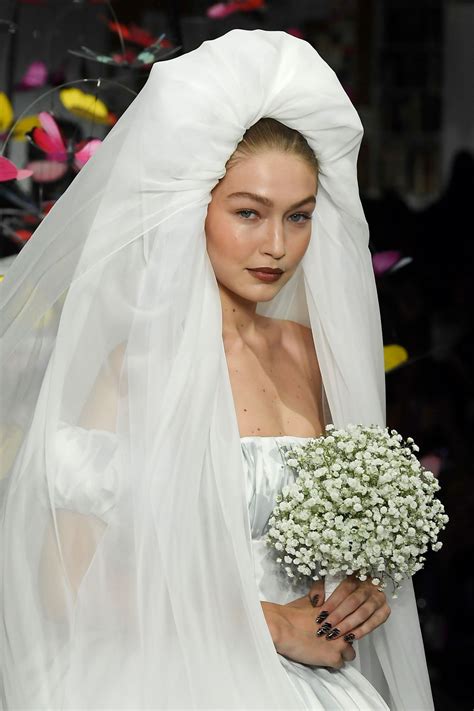 Gigi hadid was born in los angeles, california to parents, yolanda hadid and mohamed hadid, on 23rd april, 1995. GIGI HADID at Moschino Runway Show at Milan Fashion Week 0920/2018 - HawtCelebs