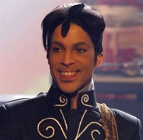 That Contagious Smile Prince Of Pop Photos Of Prince Raspberry Beret
