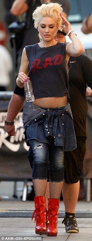 Gwen Stefani Flashes Flat Tummy In Fishnet Bodystocking At Jimmy Kimmel