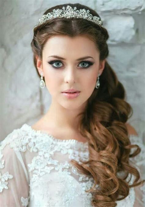 It is best to use the additional false hair strands so that the weaving will become more voluminous. 34 Great Romantic Wedding Hairstyles Ideas For 2016 - Wohh ...