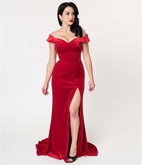 Vintage Evening Dresses Holiday Red Velvet Off Shoulder Neckline Cap Sleeve Gown Party Dress Wow