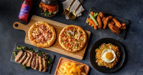 To visit korea is a must to eat korean food that is one of the must do in korea besides of beautiful place to visit. The Halal Food Blog X Tampines Food Co - The Halal Food Blog