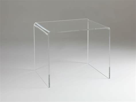 Un choix unique de table en plexiglas design disponible dans notre magasin. table basse plexiglas | Idées de Décoration intérieure ...