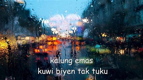 Dm g c g am em nangisku iki.mergo kowe sing njalari f d g kebangeten opo salahku iki c. kalung emas~Via Vallen Lirik - YouTube