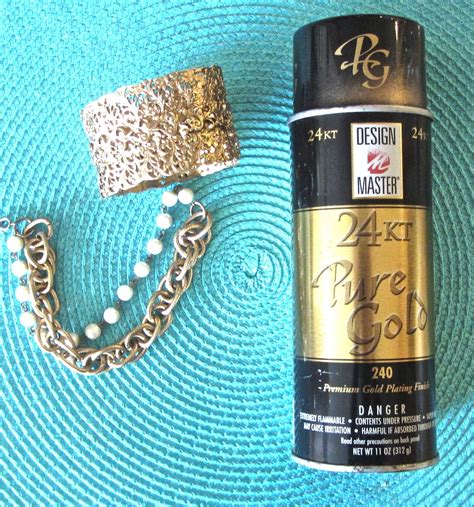 It's frustrating to buy a can of gold spray paint only to find that the color is not the same as the one on the swatches, packaging, or cap. Town and Cottage: Refurbish Gold Jewelry