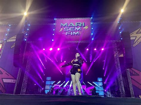 Milhares De Fãs Curtem Show De Mari Fernandez E Zé Vaqueiro Na Arena Da Amazônia Em Manaus