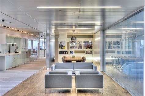 Schneider chooses to test by the heat rise. Standard Life House, Edinburgh - Graven
