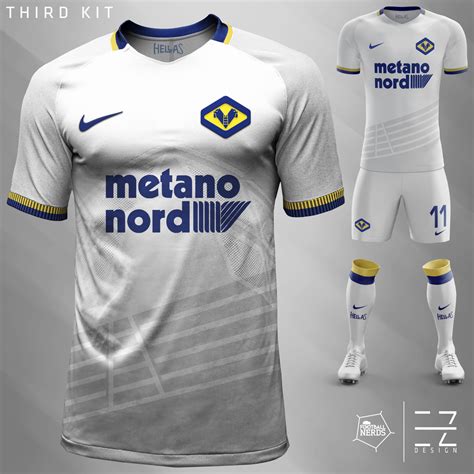 Последние твиты от hellas verona fc (@hellasveronafc). Hellas Verona: le maglie 2017/18 vs i concept di EZ Design