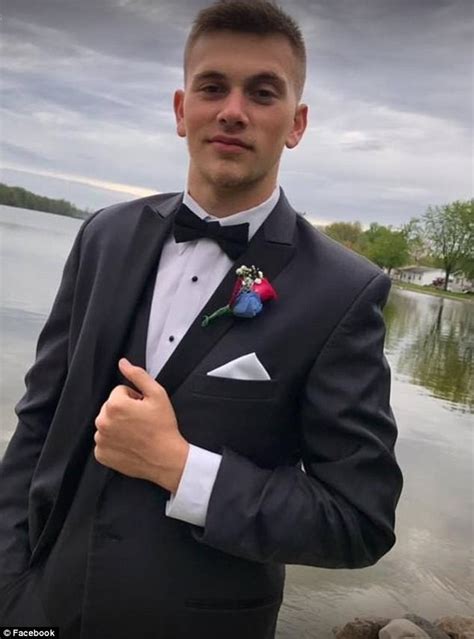 Pictured The Teenage Heartthrob Who Slut Shamed His Girlfriend Over Her Prom Dress Daily Mail