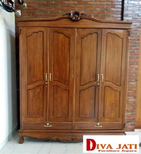 Jadilah yang pertama memberikan ulasan lemari rak plastik 4 pintu besar bergambar batalkan balasan. Lemari Pakaian 4 Pintu Kayu Jati Minimalis Berlaci