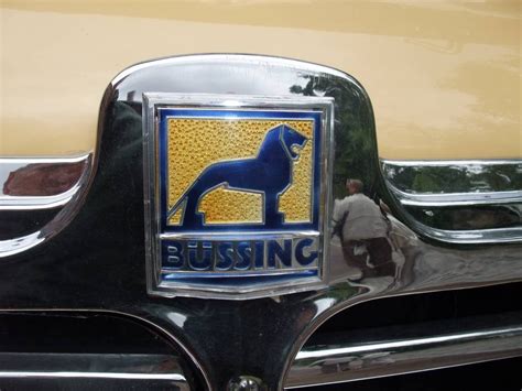 7 Car Logos With Lion What Are The Meanings Behind