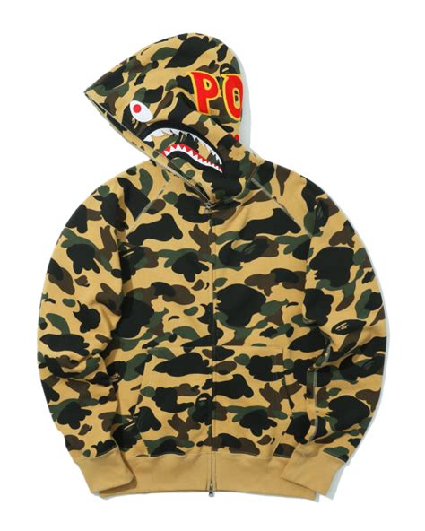 ● tonal face, wgm patches and logos ● removable velcro. Bape 1st Camo Shark full zip hoodie Pastel Yellow