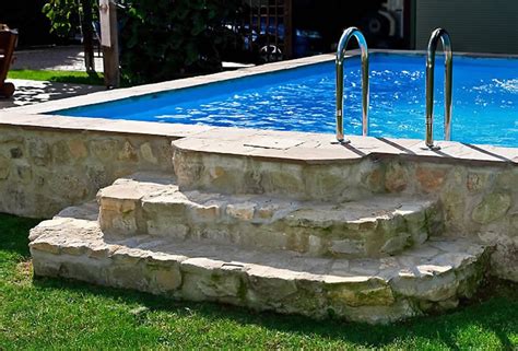 Romertreppe pooltreppe im schwimmbecken pool selber bauen de : Natursteintreppe zum Pool - Gartengestaltung mit ...