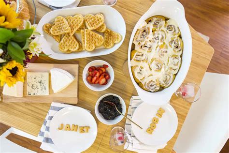 Check out my top 10 tips on how to host a dinner party and turn your home kitchen into the next. 10 Tips For Hosting A Successful Dinner Party | A Taste of ...