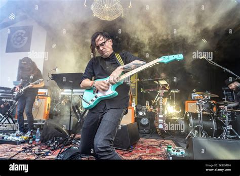 Der kanadischer SängerAlex Henry Foster & The Long Shadows live beim