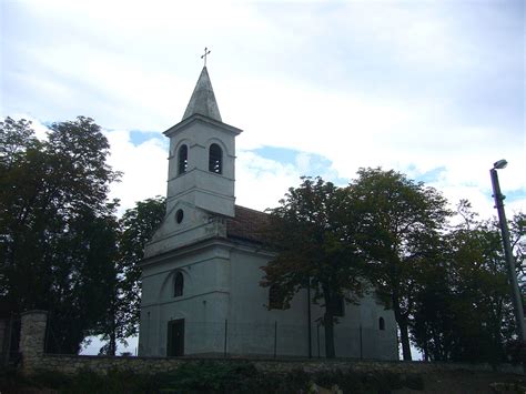 File:Balatonudvari templom 1.JPG - Wikimedia Commons