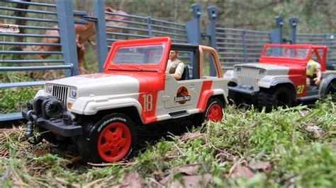 Jurassic World Legacy Collection Jeep Wrangler Youtube