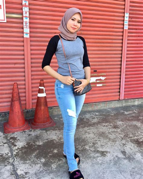 Ootd Hijab Dan Celana Jeans Pencil Buat Kamu Yang Suka Petualangan