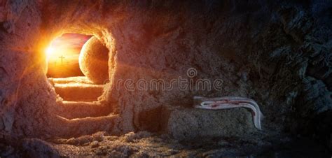 Resurrección De La Tumba Vacía De Jesus Christ Foto De Archivo Imagen