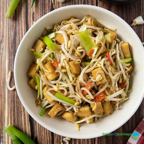 Thai Stir Fried Tofu And Bean Sprouts Food And Journeys