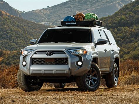 Toyota 4runner Trd Pro Brings Special Touches For Off Road Treks Drive