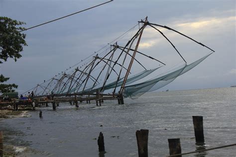 Chinese Fishing Nets In Cochin Harbor Kerala Picnic Spots Kerala