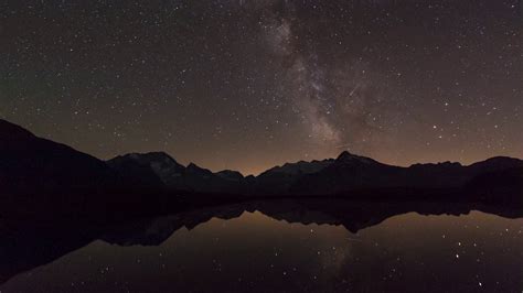 Beautiful Timelapse Of The Night Sky With Reflections In A Lake Youtube