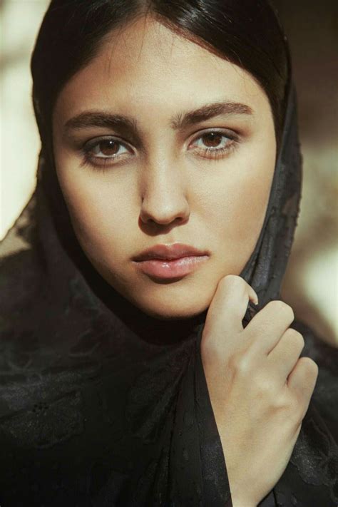 Pin By Rissa Mccrary On Persian Beauty Iranian Beauty Iran Girls Persian Women