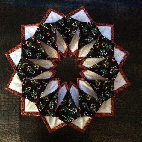 Fold And Stitch Wreath Quiltingboard Forums