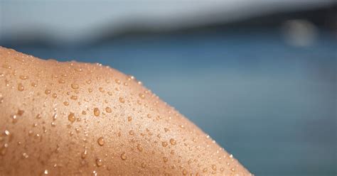 The fungus causes problems to the normal pigmentation. Sunspots on Skin: Causes and Treatment