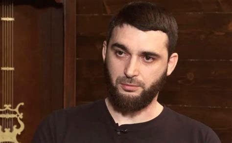 Обвиненного в терроризме журналиста из Дагестана приговорили к 17 годам — РБК