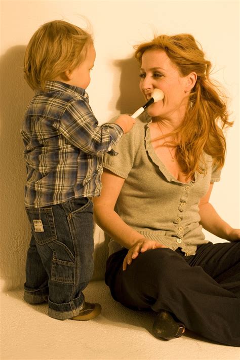 Gillian Anderson And Her Son Oscar Ph Mark Liddell Gillian