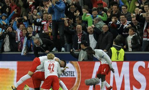 What is this message about? Dortmund und Leverkusen beobachten Salzburg-Spiel