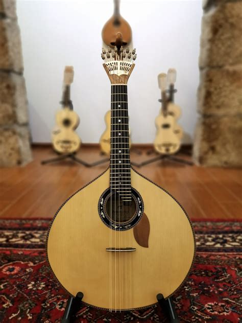 Guitarra Portuguesa Artimúsica Meio Luxo Modelo Lisboa Gp71l Casa Da