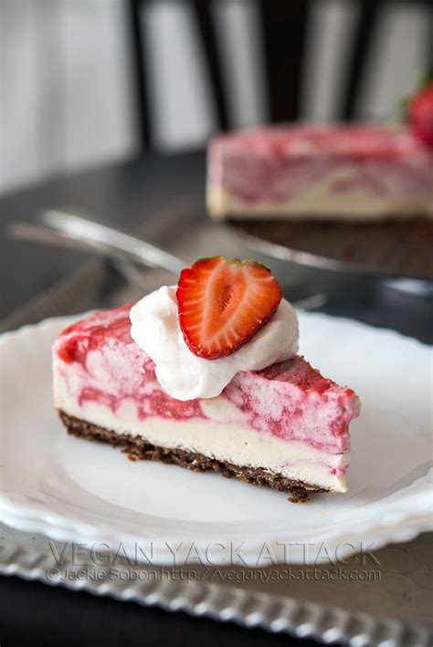 Strawberry Swirl Cheesecake [Decadent Gluten-free Vegan ...