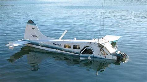 Plane Crash In Water Hatchet
