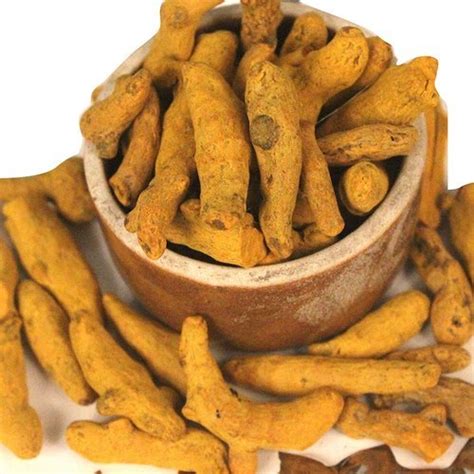 Yellow Colour Aromatic Pure And Farm Fresh Long Dried Turmeric Finger
