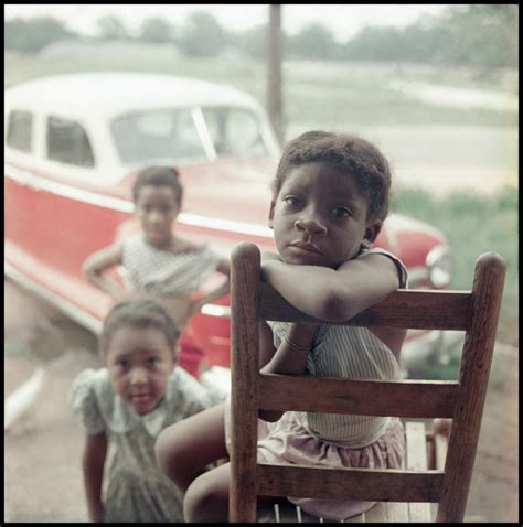 amazing color photographs capture faces of segregation in the south of the u s in the 1950s