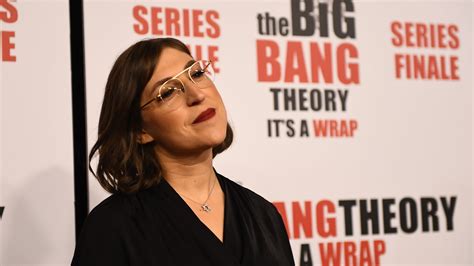 Big Bang Theory Mayim Bialik On Which Co Stars She Still Talks To