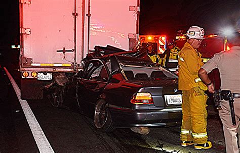 Palmdale Man Killed When Bmw Crashes Into Big Rig On 14 Freeway Daily News