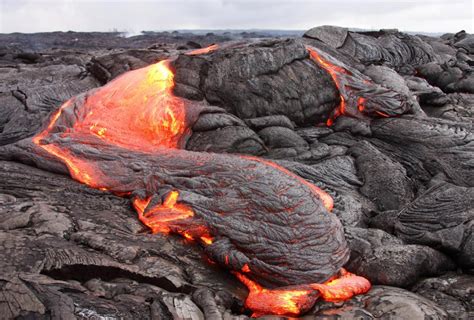 What Are Some Types Of Lava Formations With Pictures