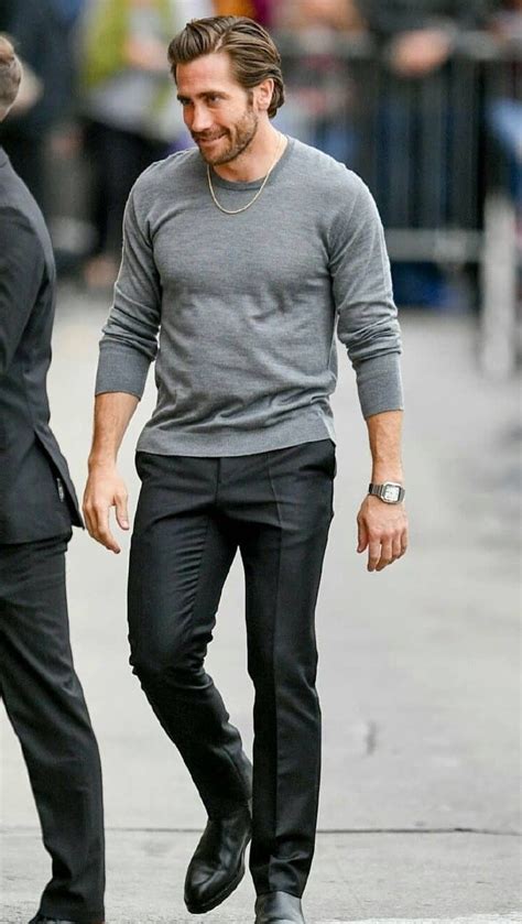 Ask natalie, jake and tobey. #jakegyllenhaal | Jake gyllenhaal spiderman, Jake