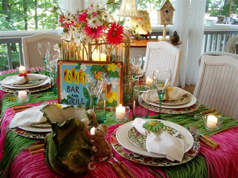 Colorful cocktails are a must for a tropical wedding theme. Hawaiian or Tropical Table Setting Tablescape
